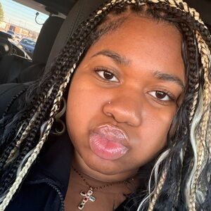 Meet your Posher, Gabrielle